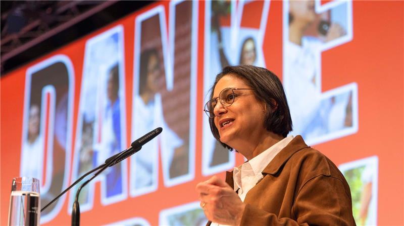 In Büdelsdorf wählte die Nord-SPD die Nachfolge der Landesvorsitzenden Serpil Midyatli.