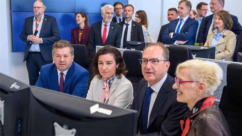 Neues Drohnenzentrum soll Deutschland sicherer machen In Cochstedt sollen neue Technologien zur Erkennung und Abwehr von Drohnen erprobt werden.