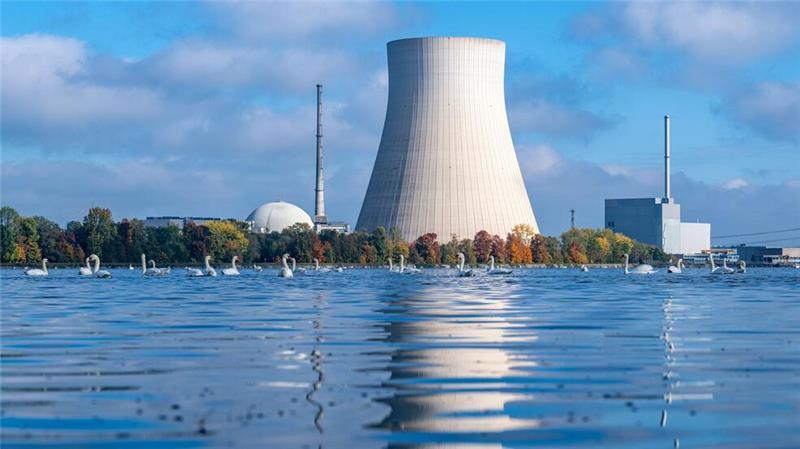 In Deutschland sind die letzten Atommeiler vom Netz gegangen.