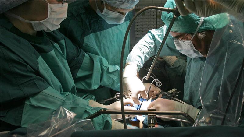In Deutschland warten über 8.000 Menschen auf eine Organspende, vielfach schon seit Jahren.