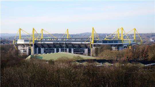 In Dortmund trifft am Samstagabend der BVB auf den FC Bayern. (Archivbild)