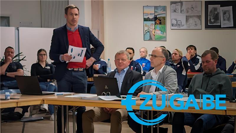 Hannes Hatecke auf einer Ratssitzung.