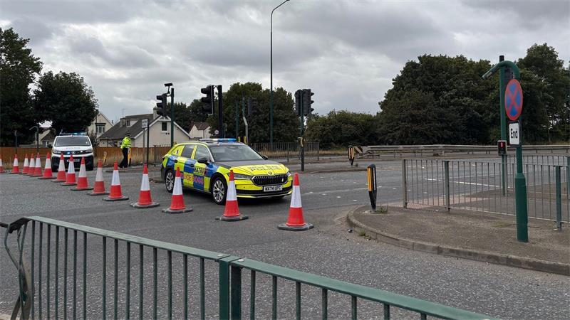 In England ist es bei einer Verfolgungsfahrt zu einem schweren Unfall gekommen.  