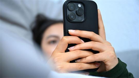 In Frankreich greift künftig ein Social-Media-Verbot für unter 15-Jährige. (Symbolbild)