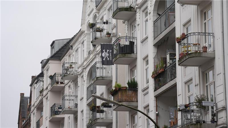 In Hamburg haben Wohnungskäufer vergangenes Jahr durchschnittlich weniger Geld als 2023 gezahlt. (Illustration)