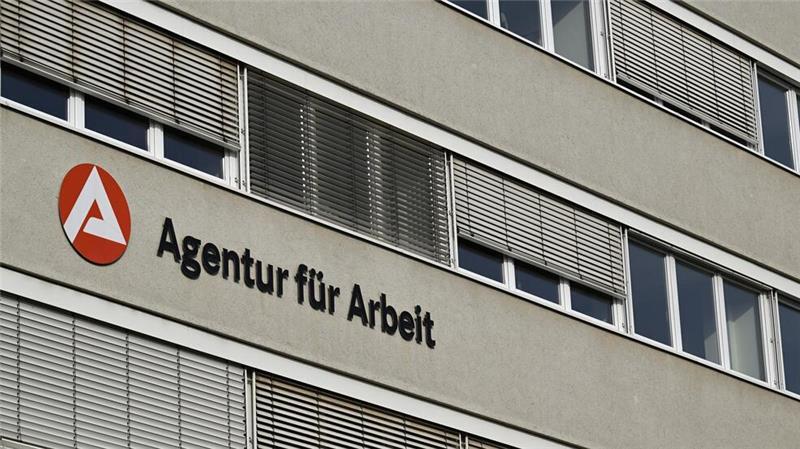 In Hamburg ist die Zahl der Arbeitslosen im Januar wieder gestiegen. (Archivbild)