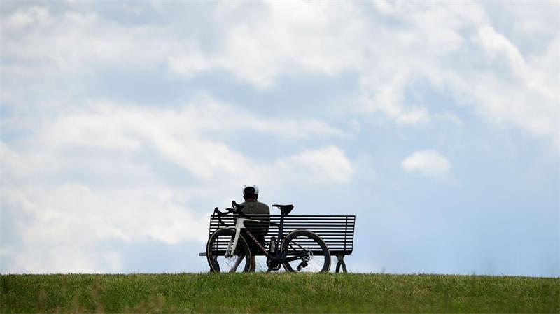 In Hamburg und Schleswig-Holstein werden zwar viele Wolken erwartet, es soll aber trocken bleiben. (Symbolbild)