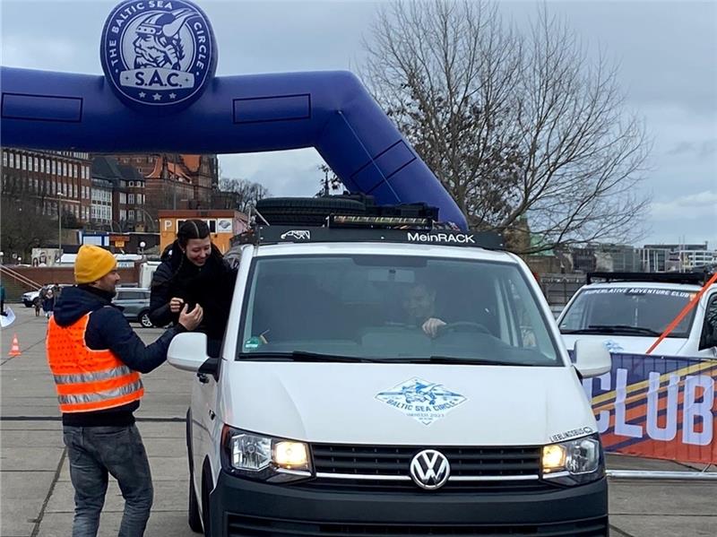 In Hamburg war für Marie Einsle und Moritz Beck Start- und Zielpunkt der „Baltic Sea Rallye“.