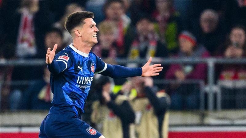 In Hamburg wird Mathias Honsak kein Tor erzielen. Er fällt wegen muskulärer Probleme aus.