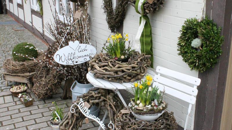Ostermarkt in Harsefeld mit Kunsthandwerk und Hobbykunst In Harsefeld werden Floristen und Hobbykünstler ihre Dekorationen präsentieren, die es auch zu kaufen gibt.