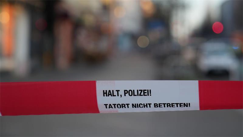 In Hepstedt (Landkreis Rotenburg) rückte die Polizei aus, nachdem Nachbarn Schüsse gemeldet hatten (Symbolbild).
