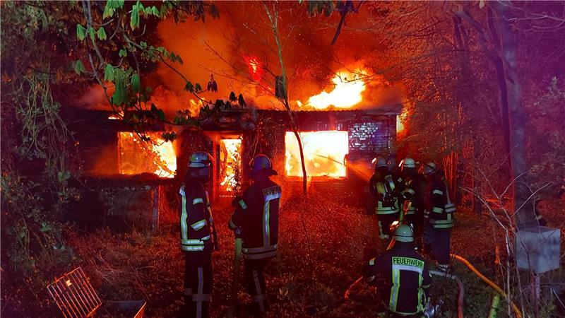 In Himmelpforten-Kuhla ist ein unbewohntes Haus Raub der Flammen geworden. (Archivbild)

