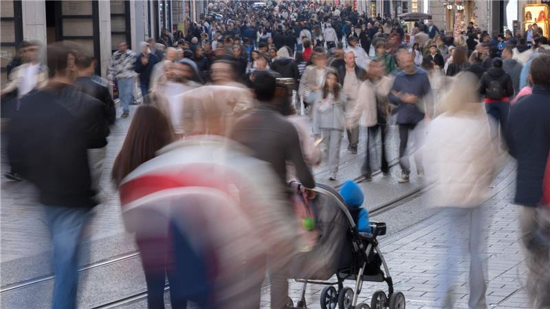 In Istanbul soll ein weiterer Junge durch die Konsequenzen einer Pestizidbehandlung gestorben sein. (Symbolbild)