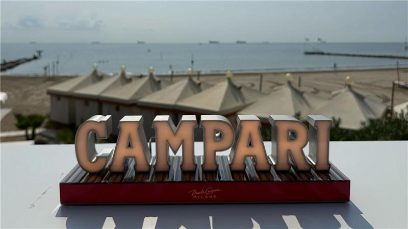 Campari-Aktien für fast 1,3 Milliarden Euro beschlagnahmt In Italien hat die Finanzpolizei Aktien des weltweit tätigen Likörherstellers Campari im Wert von 1,2 Milliarden Euro beschlagnahmt.