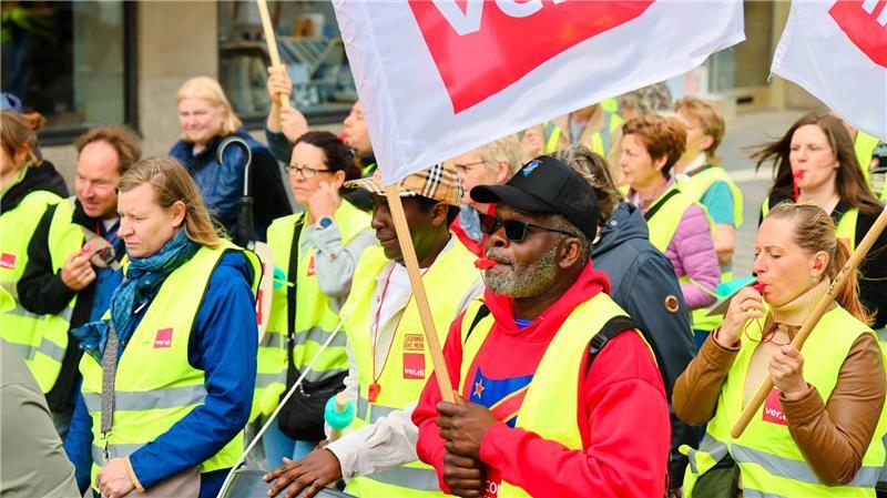 In Kiel gingen rund 200 Menschen auf die Straße.