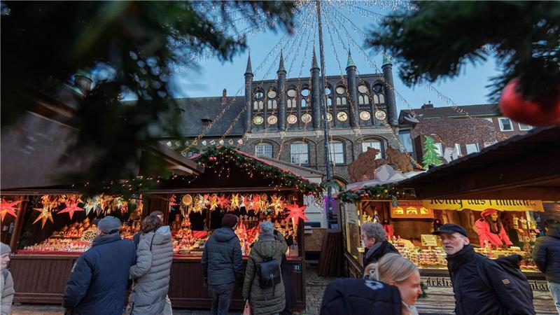 In Lübeck erwarteten die Veranstalter 1,5 bis 2 Millionen Besucher auf den Weihnachtsmärkten. (Archivfoto) 