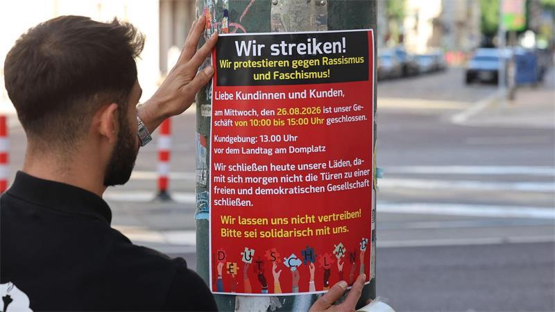 Wähler mit Migrationshintergrund wenden sich von Parteien ab In Magdeburg haben Gewerbetreibende mit Migrationshintergrund gestreikt. Sie blicken mit Sorge auf die Landtagswahl in Sachsen-Anhalt. Umfragen sehen die AfD auf dem ersten Platz. (Archivfoto)