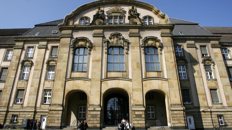 In Mönchengladbach beginnt ein Prozess gegen die Köpfe einer mutmaßlichen Drogenhändler-Bande.