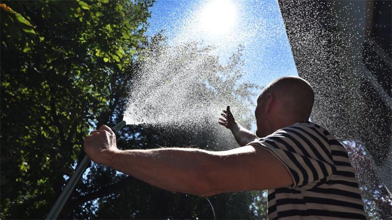 Schneider: Werden ernsthafte Konflikte um Wasser haben In München gelten ebenfalls Einschränkungen. (Archivbild)