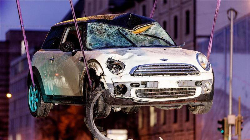 In München hatte am 13. Februar ein 24-jähriger Afghane ein Auto in einen Demonstrationszug gesteuert. Dutzende Menschen wurden verletzt, eine Mutter und ihre kleine Tochter starben. (Archivbild)