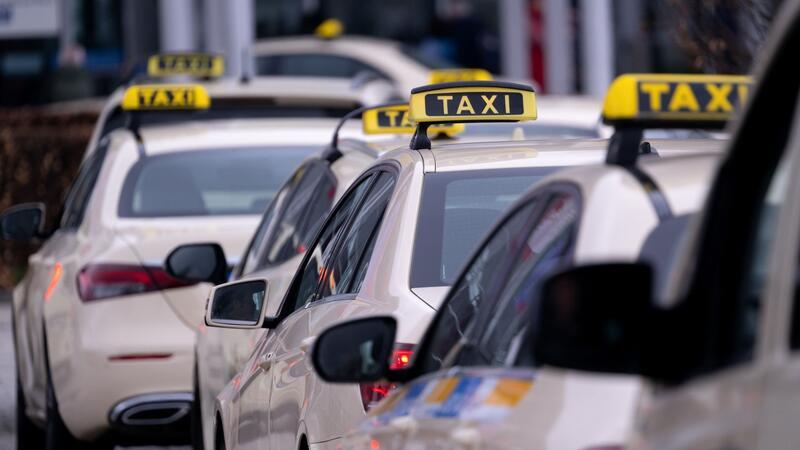 In München wird das Taxifahren demnächst teurer.