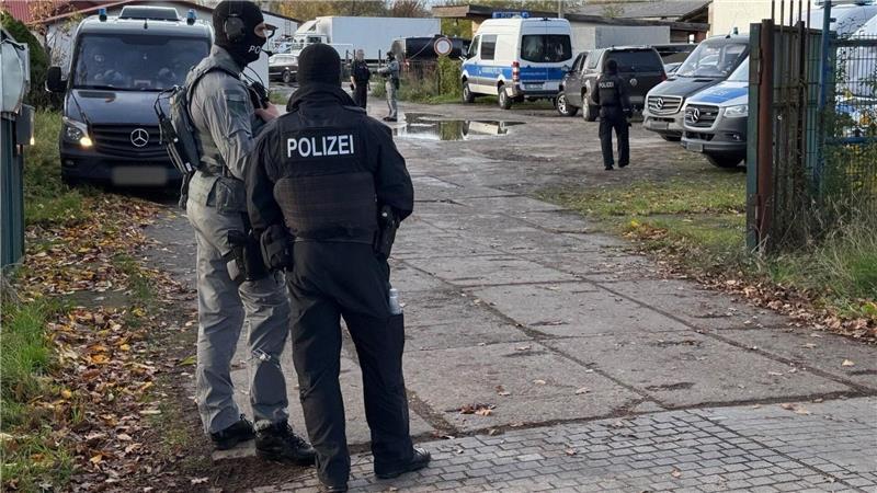 In Nauen wurde ein riesiges Drogenlabor ausgehoben.