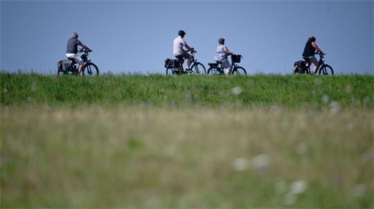 In Niedersachsen ist das E-Bike seit Jahren beliebt. (Symbolbild)