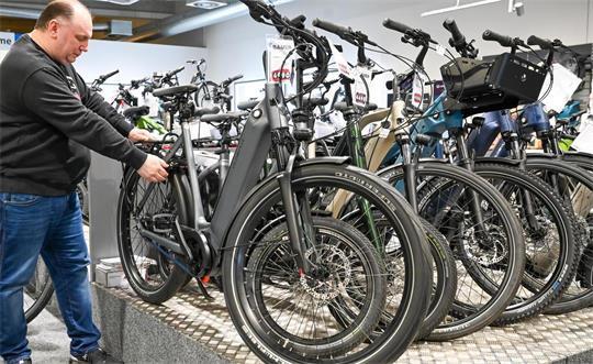 In Niedersachsen ist das E-Bike seit Jahren beliebt. (Symbolbild)