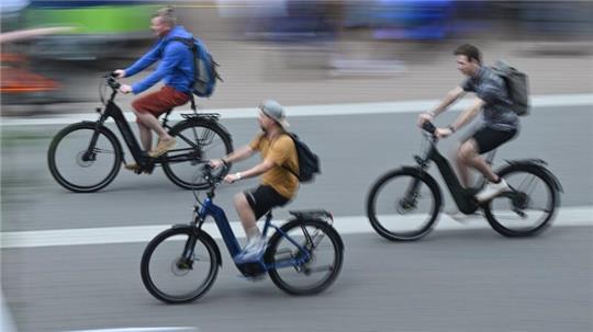 In Niedersachsen sind E-Bikes besonders beliebt. (Archivbild)