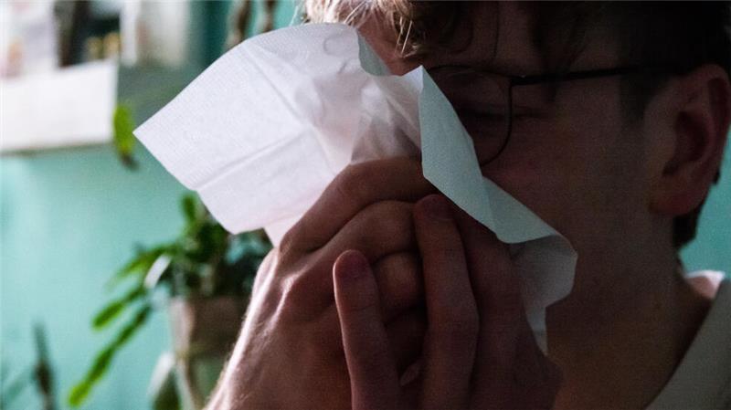 Hier wird die Grippewelle derzeit zur Not In Niedersachsen sind derzeit viele Menschen an Grippe erkrankt. (Symbolbild)