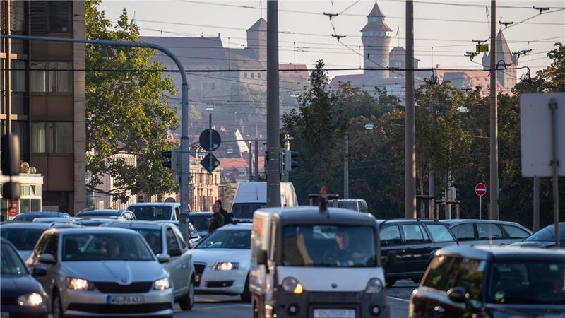 In Nürnberg gab es 2025 besonders starke Staus im inneren Stadtbereich. (Archivbild)