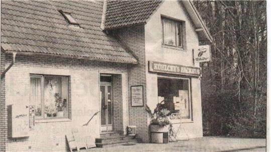 In Oederquart ist so viel geschehen, so dass die Dorfchronik in zwei Bänden erscheint. Hier zu sehen: Die Bäckerei Kühlcke.