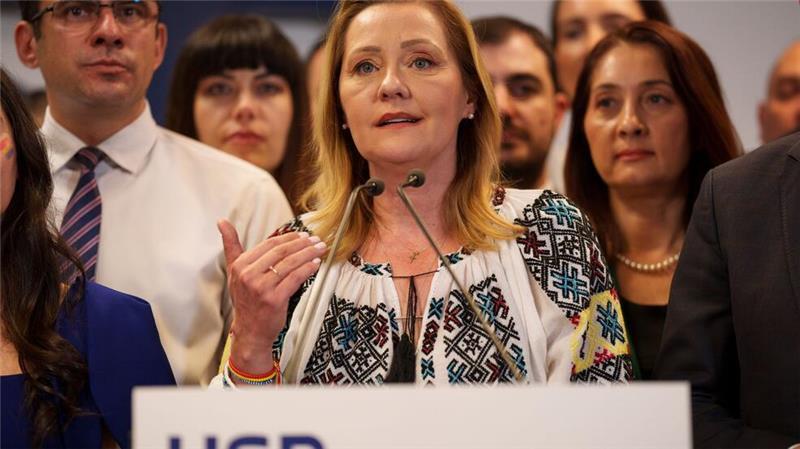 Zwischenstand: Linke in Rumänien vorn - Ultrarechte stark In Rumänien soll heute auch über eine Stichwahl ums Amt des Präsidenten entschieden werden.