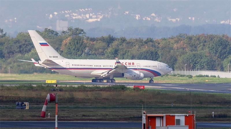 In Russland registrierte Flugzeuge dürfen wegen der Sanktionen im Kontext des Ukraine-Kriegs eigentlich nicht mehr in EU-Staaten fliegen.