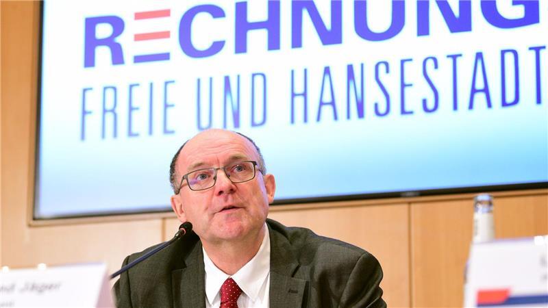 In Sachen Haushaltsführung ist der Hamburger Senat laut Rechnungshofpräsident Manfred Jäger kein Musterschüler. 