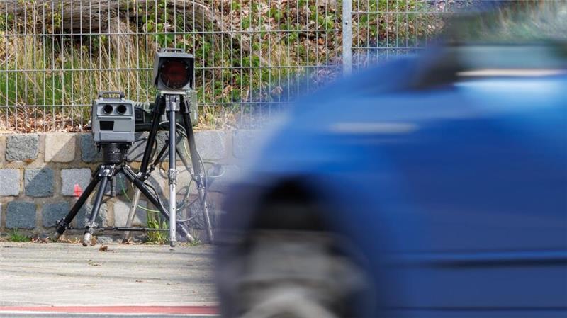 Geblitzt: Nissan rast mit 102 km/h durch Sauensiek In Sauensiek wurde am Freitagmorgen geblitzt (Symbolbild).
