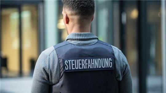 In Schleswig-Holstein ermittelt bei Steuerstraftaten mit Bezug zur organisierten Kriminalität künftig eine Spezialeinheit. (Symbolbild)