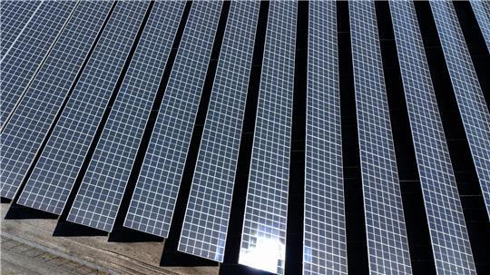 In Schleswig-Holstein sind 2025 so viele neue Solaranlagen installiert worden wie nie zuvor. (Symbolbild)