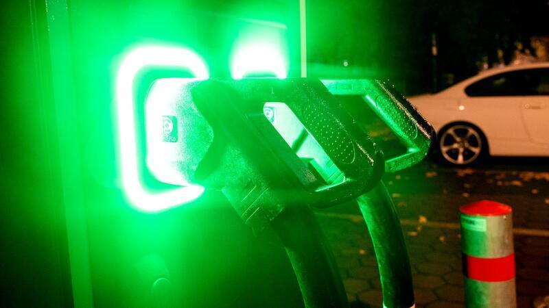 In Schleswig-Holstein sind laut LKA seit Jahresbeginn Fälle von Ladekabel-Diebstählen im unteren zweistelligen Bereich bekannt geworden. (Symbolbild)