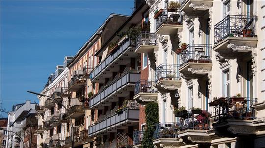 In Schleswig-Holstein und Hamburg wurden 2024 mehr Wohnungen zwangsgeräumt. (Symbolbild)