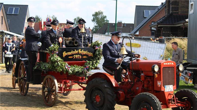 In Schwinge fährt die Feuerwehr auf eine über 100-jährige Tradition ab.