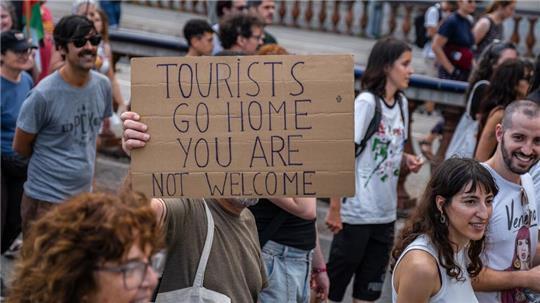In Spanien gibt es immer mehr Besucher - und immer mehr Proteste gegen Massentourismus. (Foto Archiv)