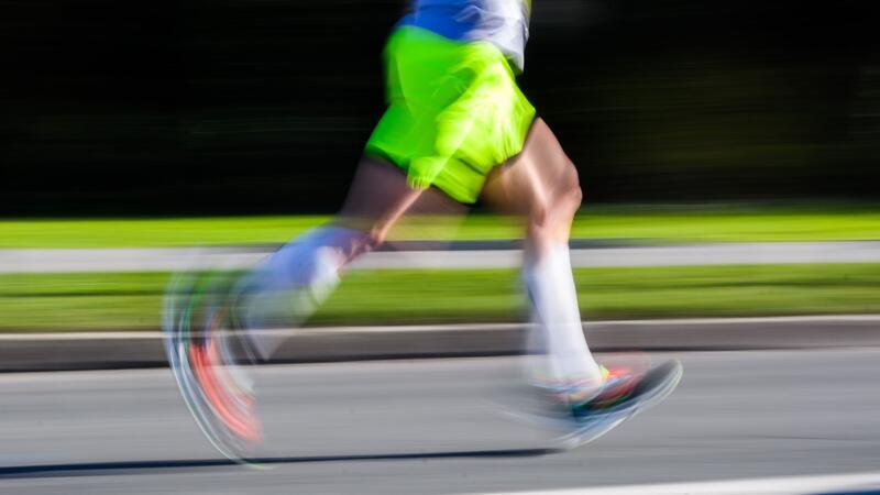 Kostenloses Sportabzeichen-Training in den Sommerferien In Stade-Ottenbeck wird für das Sportabzeichen trainiert.