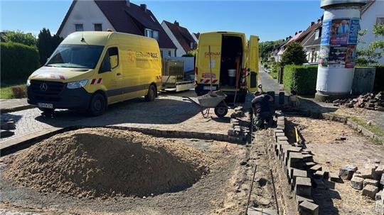 Arbeiten nach einem Wasserrohrbruch in Stade.