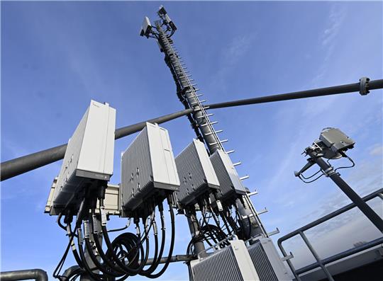 In Stade sind zwei Telekom-Funkmasten mit LTE erweitert worden. Foto: dpa