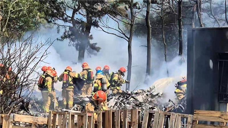 Südkoreanisches Militärflugzeug abgestürzt In Südkorea ist ein Patrouillenflugzeug der Marine mit vier Menschen an Bord abgestürzt.