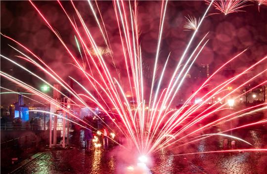 In Teilen der Hamburger Innenstadt gibt es auch in diesem Jahr an Silvester ein Feuerwerksverbot. Foto: Axel Heimken/dpa
