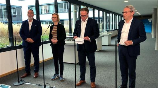 In Thüringen stand die Aufnahme von Koalitionsgesprächen zwischenzeitlich auf der Kippe, dann fanden die Parteien doch noch einen Kompromiss zur Friedensfrage.