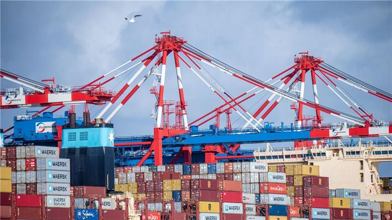 Mehr Container, mehr Güter: Niedersachsens Seehäfen legen zu In Wilhelmshaven wurde die Menge der umgeschlagenen Container mehr als verdoppelt. (Archivbild)