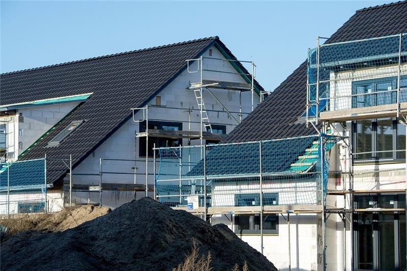 In dem Neubaugebiet in Daensen sollen vor allem Einzelhäuser entstehen (Symbolfoto). Foto: dpa-Bildfunk